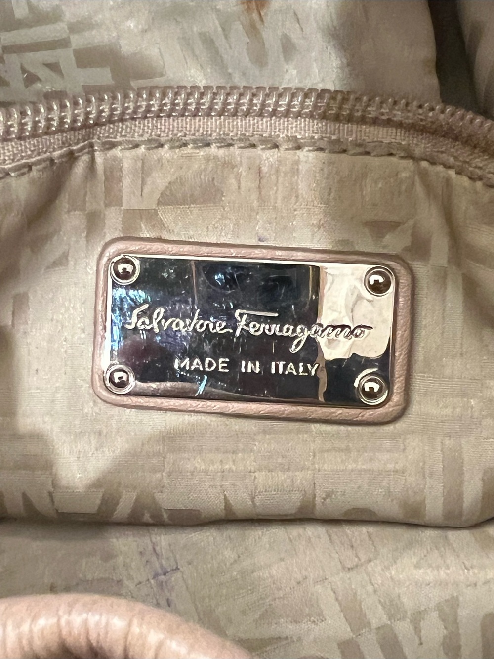Salvatore Ferragamo Pebbled Leather Pink Bag - Picture 6 of 13